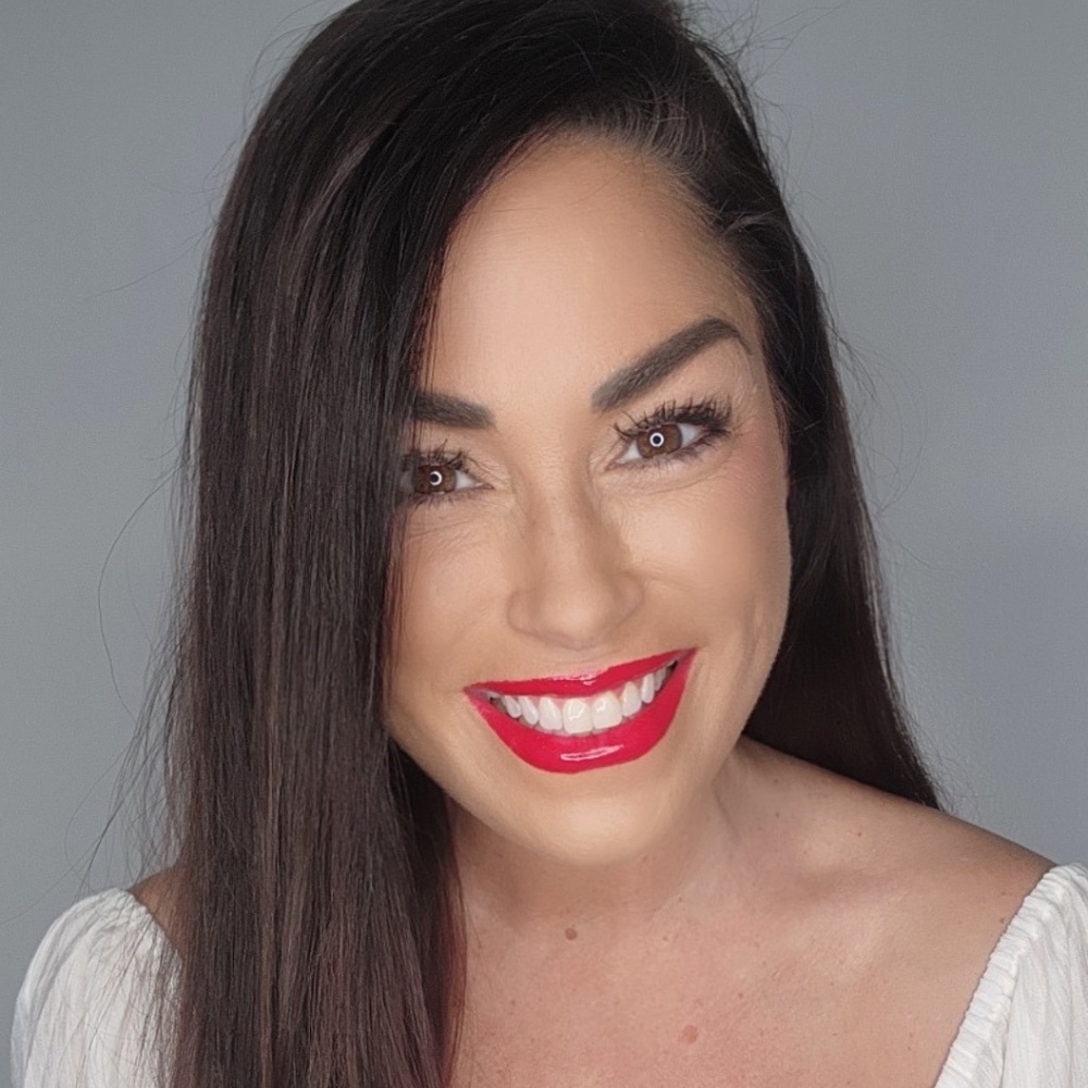 Meet your Posher, Elizabeth-Ashley